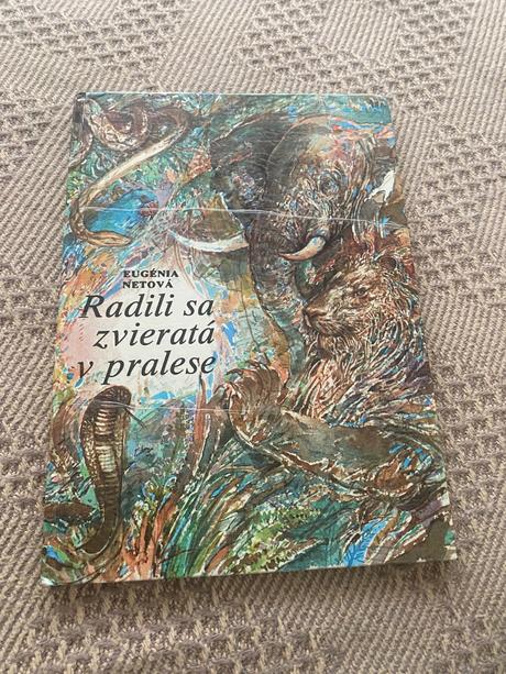 Eugénia netová radili sa zvieratá v pralese,