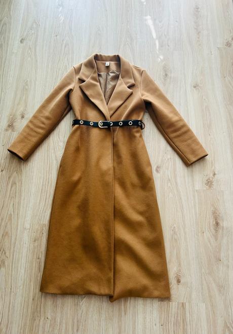 Krásny kabát s opaskom green apple, pc 65 eur,