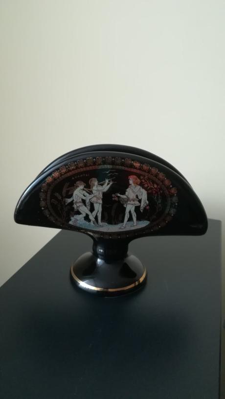 Stojan na servítky, 