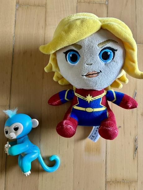 Wonderwoman + monkey, 