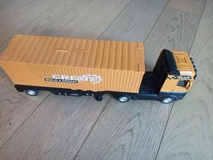 Kamión so žeriavom, 