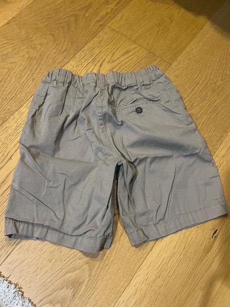 Chlapcenske sortky, h&m,134