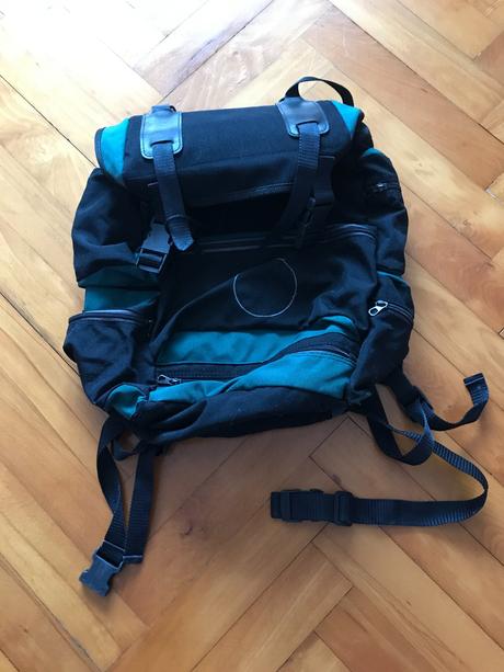 Turistický batoh,