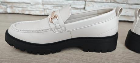 Loafery s prackou, reserved,39
