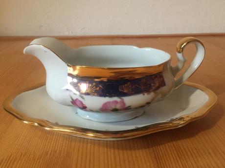 Súprava na stolovanie, 