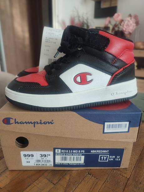 Tenisky, champion,32