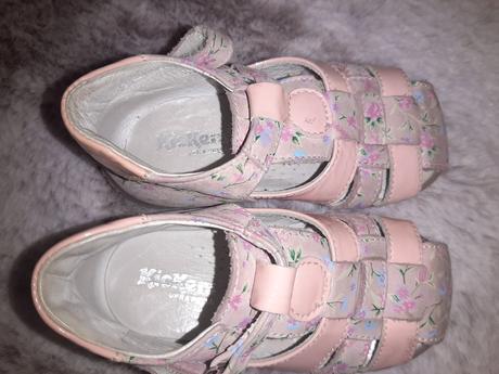 Celokožené romantické sandálky kickers, kickers,23