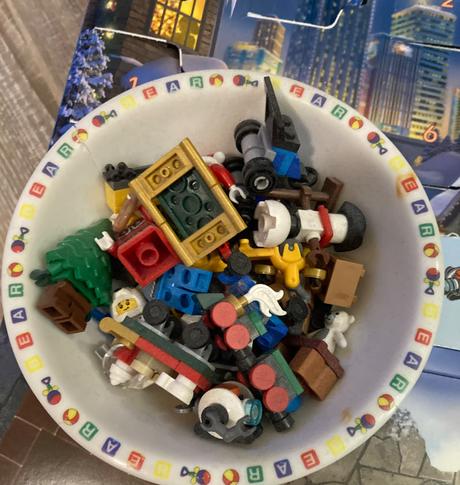 Lego city adventný kalendár 60475,