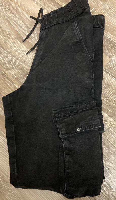 Cargo kapsáčové čierne nohavice cropp w30 /l 32, 32