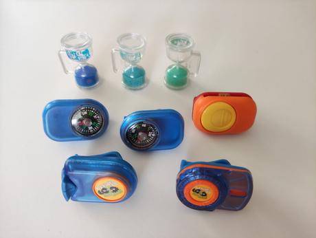 Vrtulky a tabulky z kinder, 