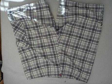 Pánske kratasy, quiksilver,36