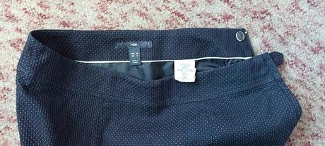 Čierna bodkovaná sukňa, h&m,38