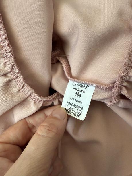 Spolocenske saty v.104, 104