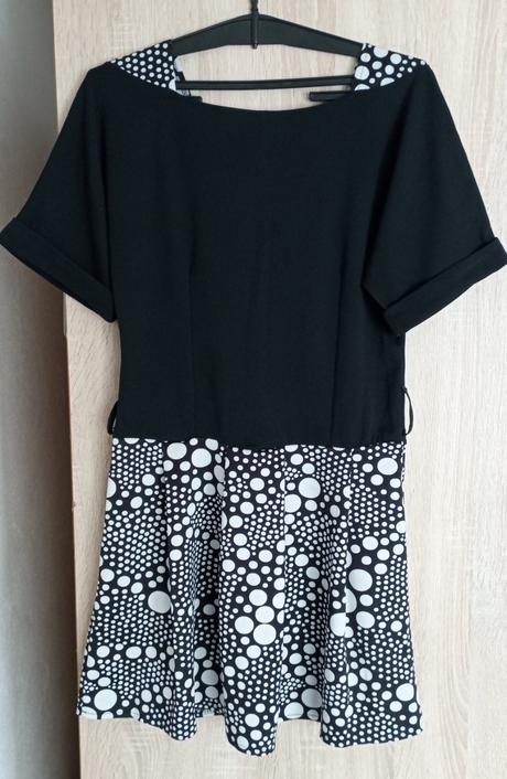 Dámske čierno biele retro šaty, m