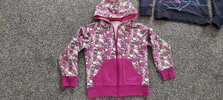 3 x mikina 134, cena spolu, 134