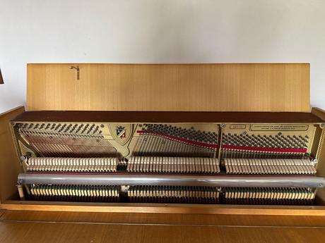 Predám pianíno petrof,