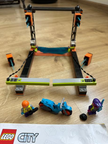 Lego city 60340 kaskadérska výzva s čepeľami, 