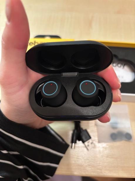 Predám bezdrôtové slúchadla,