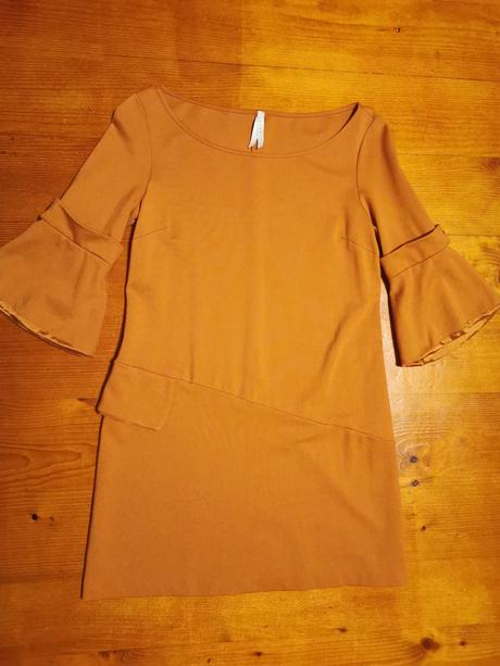 Krásne karamelové krátke šaty imperial, xs