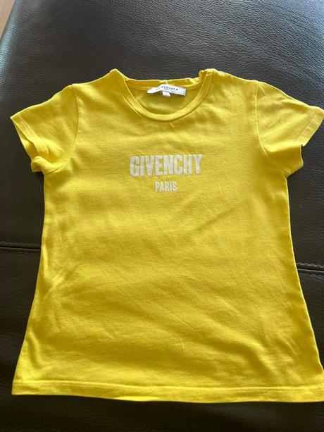 Tricko givenchy, 134