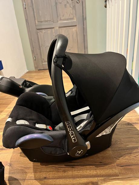 Maxi cosi vajičko + báza + zimny fusak, maxi cosi