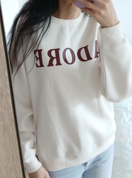 Mikina, s