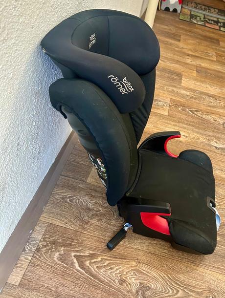 Autosedačka, britax