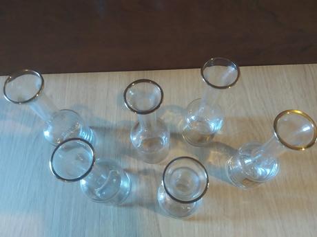 Sklenené poháre, 