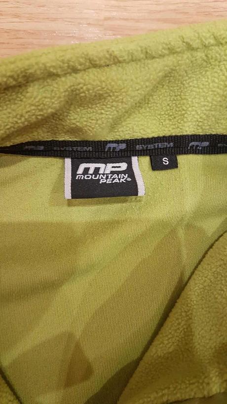 Zelená mikina v. s, s