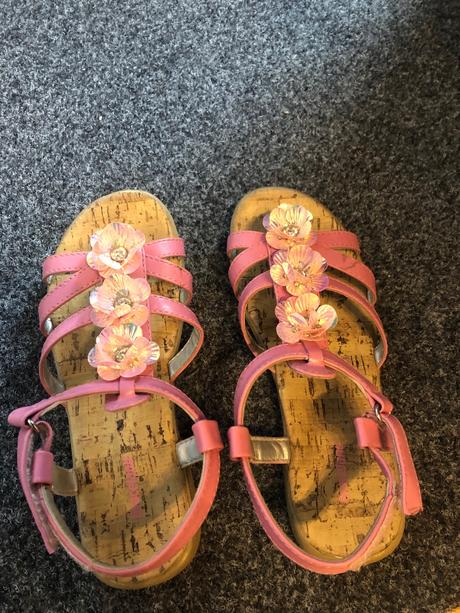 Letne sandalky top stav, deichmann,32