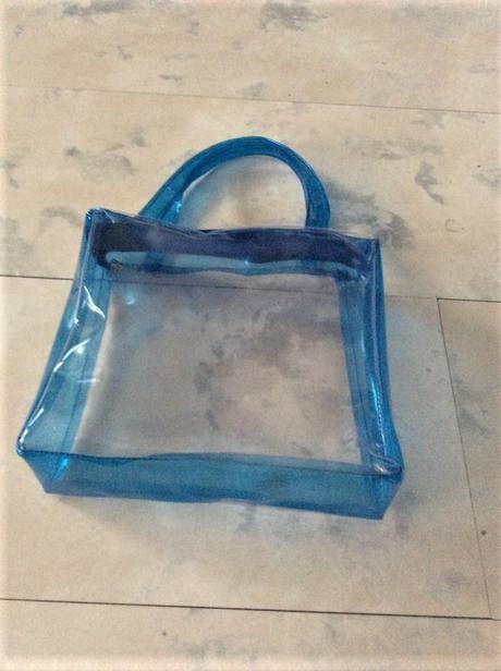 Taštička na opaľ.potreby,