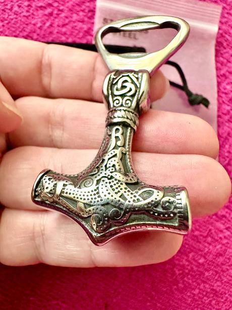 Oceľový vikingský otvarak, 
