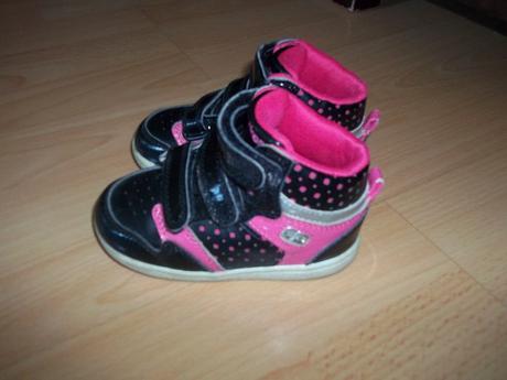 Tenisky r-walker., 22