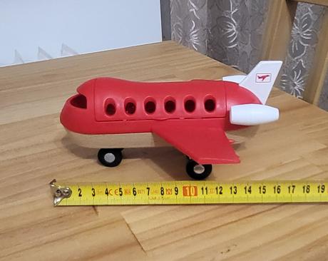 Lietadlo brio 33512 passenger plane, 