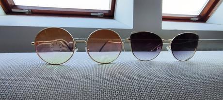 Dvoje slnečné okuliare, 