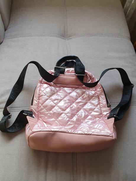 Predám dievč. prešívaný ruksačik, 