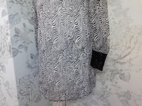 Kvalitne pekne saty na slavnost, 36