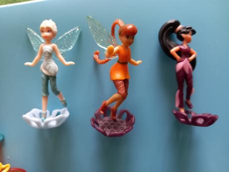 Kinder hračky kus za 0,50 eur,