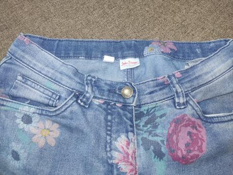 Kvietkované rifle, 164