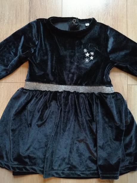 Zamatové šatky, 86