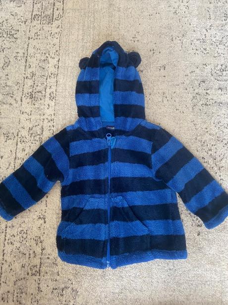 Hrubá mikinka, lupilu,62