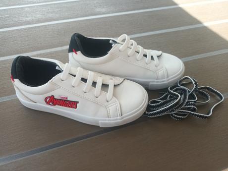 Tenisky, reserved,29