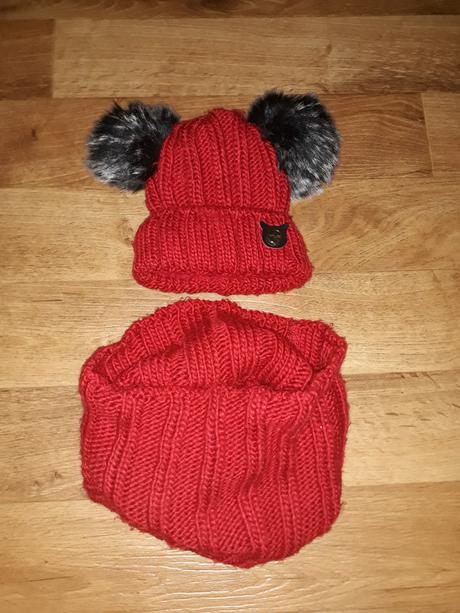 Cerveny set na zimu, 