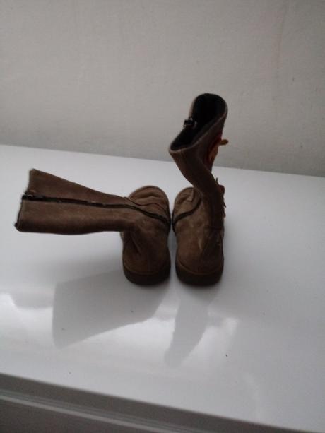 Semisove cizmicky, 28