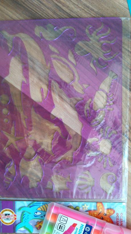 Obkresluj a vyfarbuj, 