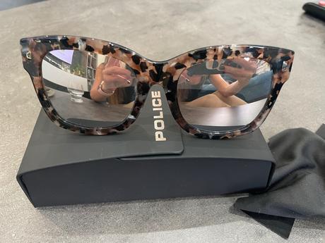 Slnečné okuliare police, 