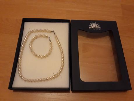 Náhrdelník a náramok swarowski, 