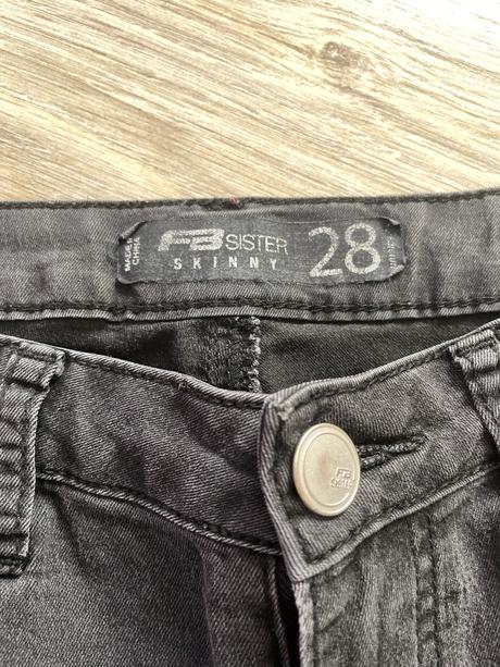 Skinny čierne rifle, s