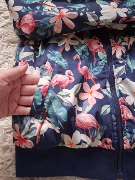 Kvietkovana bombera, reserved,164