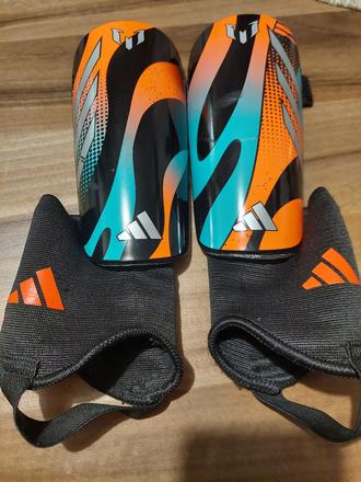 Detské chrániče na futbal adidas, 
